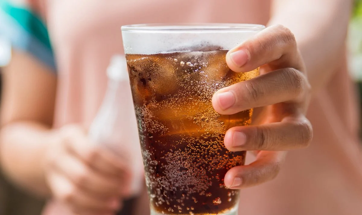 Oficialus komentaras: koks yra „Coca Cola” poveikis organizmui?