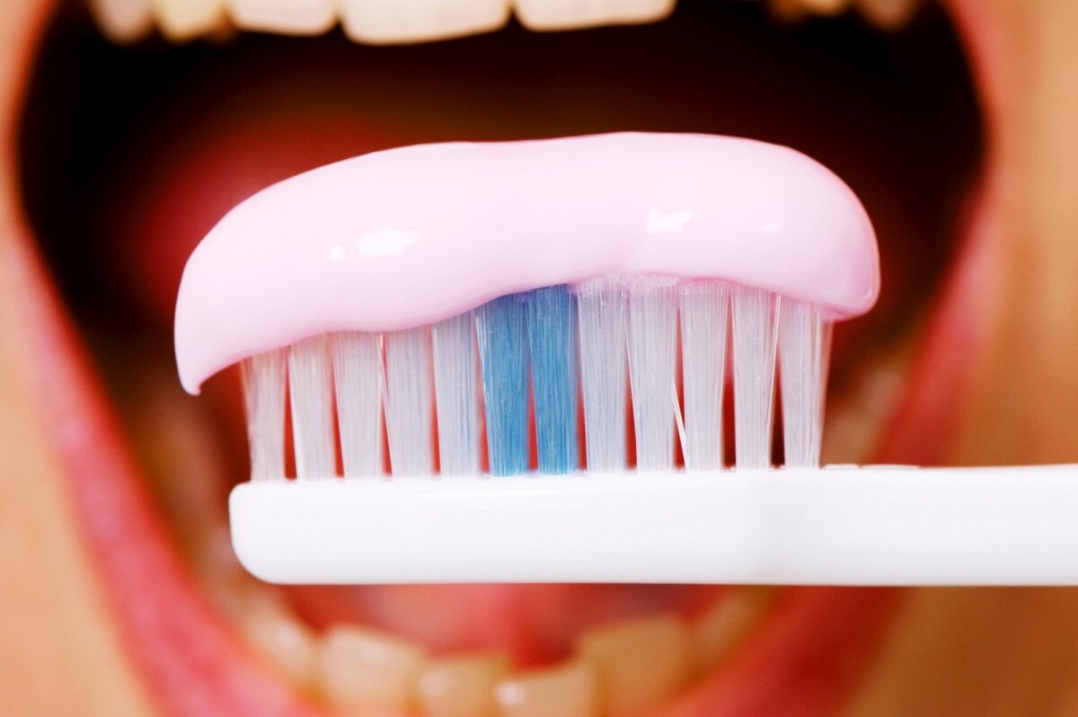 Suaugusių žmonių dantys pasisavina tik 20 proc. dantų pastose esančio fluoro