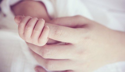 JAV: moteris, kuriai persodinti penki organai, pagimdė sveiką kūdikį