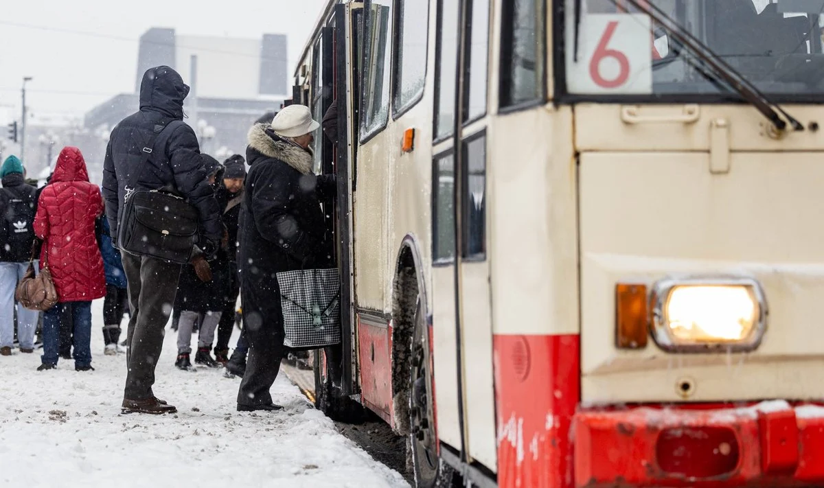 Sveikata viešojo transporto keleiviai turi pasirūpinti patys