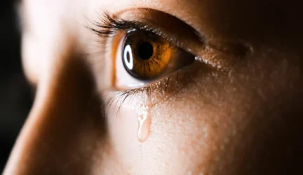 Kai akys verkia ne dėl emocijų