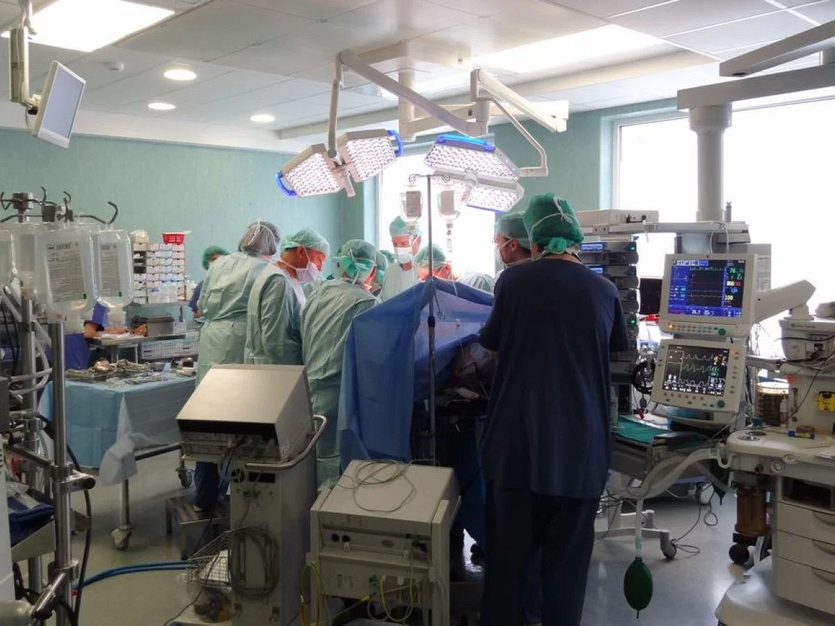 Santariškių klinikų medikai padeda pasauliui suskambėti