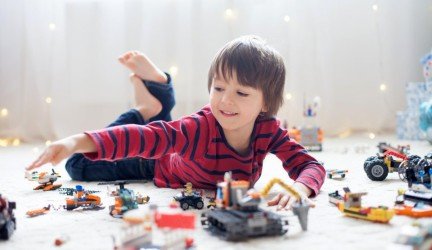 Žaislai ne tik pramogai, bet ir ugdymui