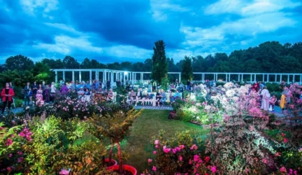 „Kvapų nakties“ magija VDU Botanikos sode: panaudosime visus turimus pojūčius