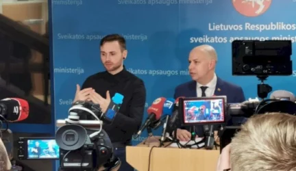Tarptautinė kurčiųjų savaitė: visuomenė iš naujo atranda gestų kalbos vertėjų profesiją