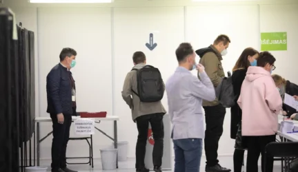 SAM primena: izoliacijoje esantys rinkėjai gali balsuoti namuose