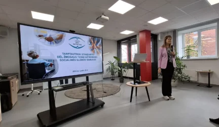 Trečiadienį startuoja mokymai apie koronaviruso valdymo priemones globos ir priežiūros įstaigoms