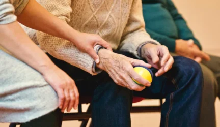 Kova su koronavirusu: pagalba ir socialinės globos įstaigų gyventojams