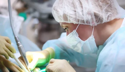 Odontologų bendruomenė padės būtinąja odontologine pagalba nukentėjusiems nuo karo Ukrainoje
