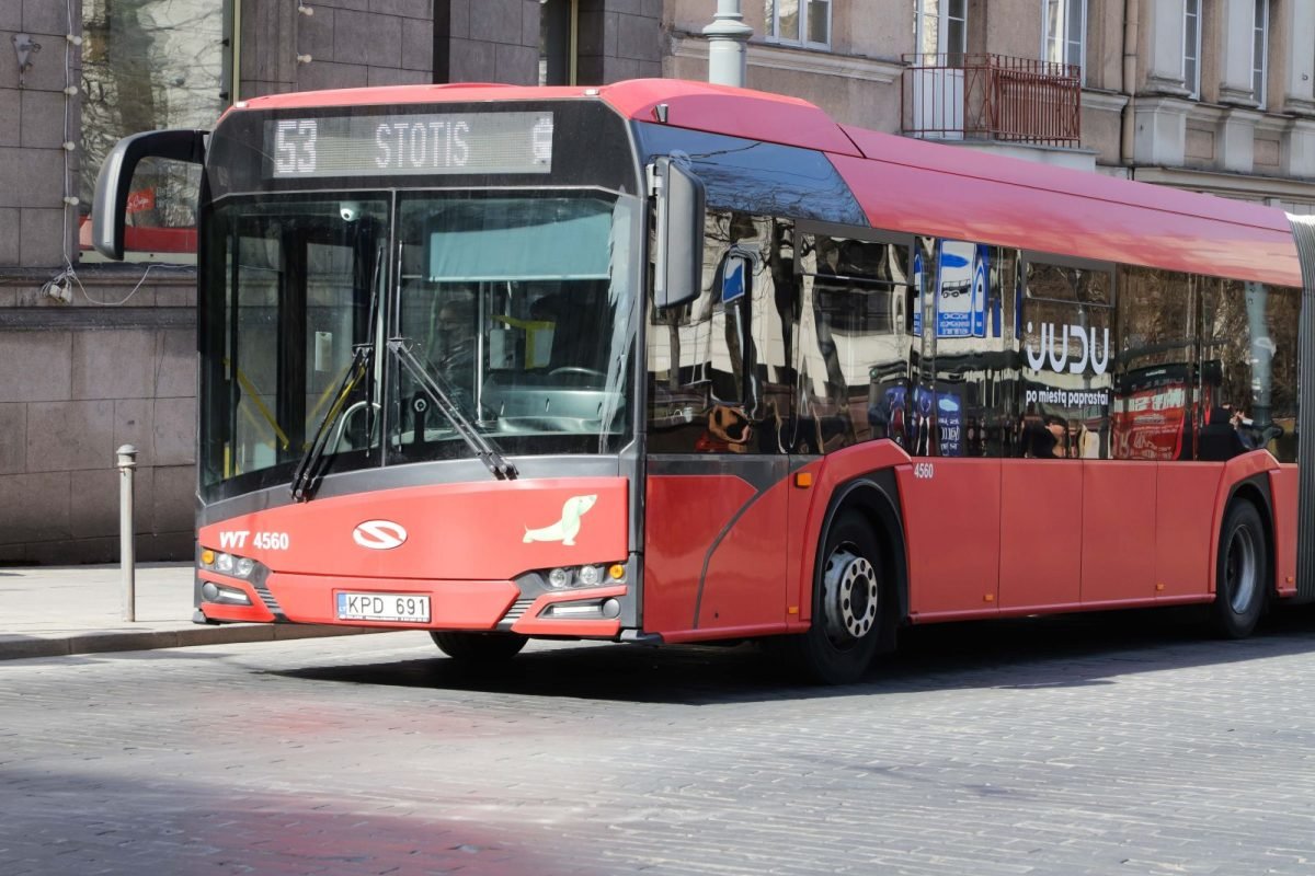 Susisiekimo ministerija: vykdant viešojo transporto pertvarką, šalyje turėsime užtikrinti visavertį žmonių su individualiais poreikiais judumą