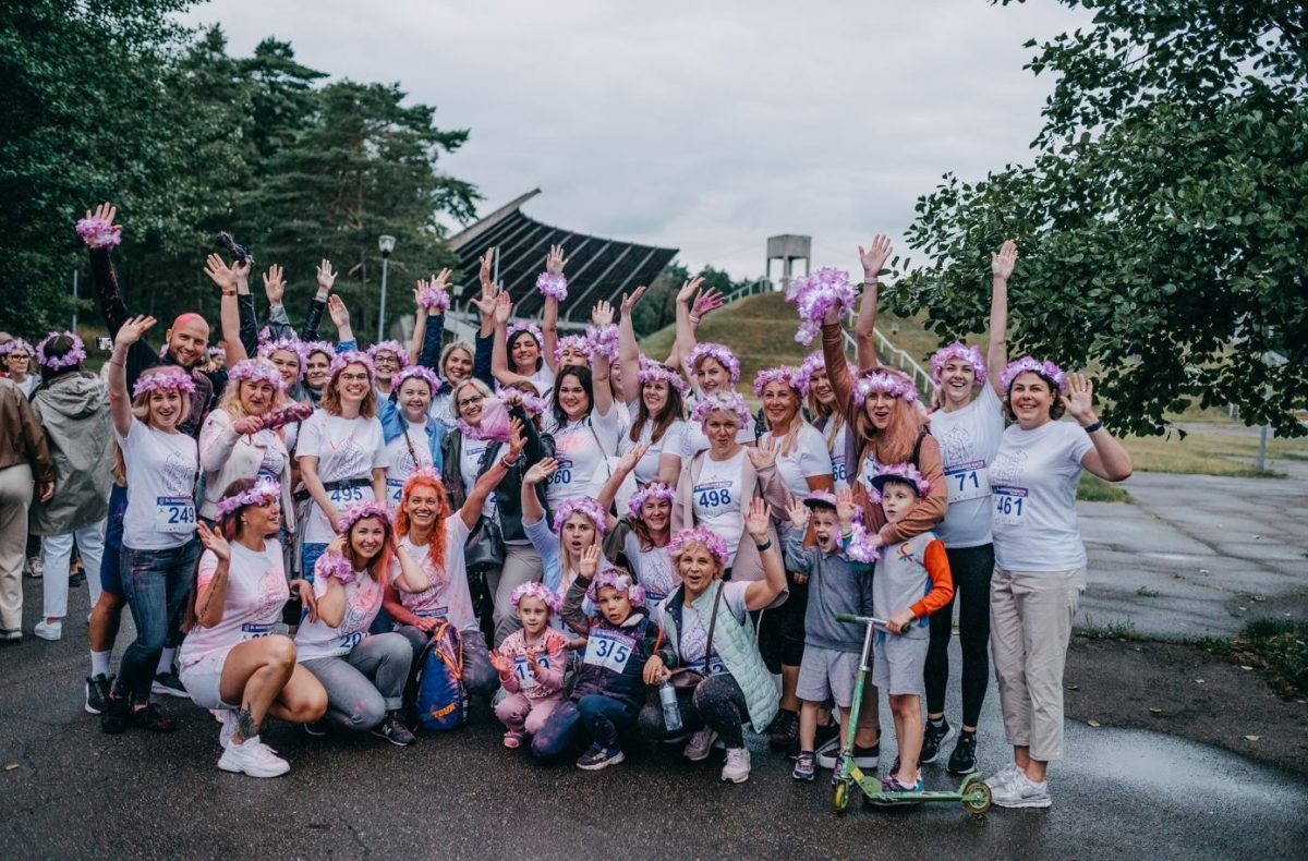 Moteriškumo ir vilties šventėje – naktinis bėgimas