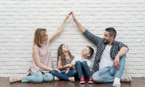 Psichoterapeutė: saugumas Lietuvos gyventojams siejasi su nuosavais namais