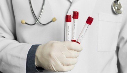Persirgote COVID-19? Vaistininkė dalijasi 9 patarimais, kurie padės greičiau atsistatyti
