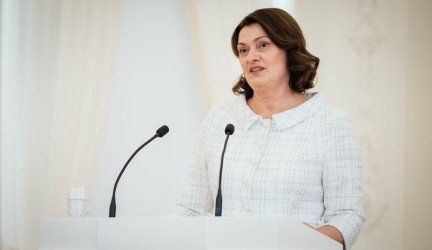 D. Nausėdienė