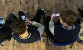 Paaugliai internetas