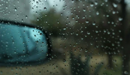 Vairavimas per lietų