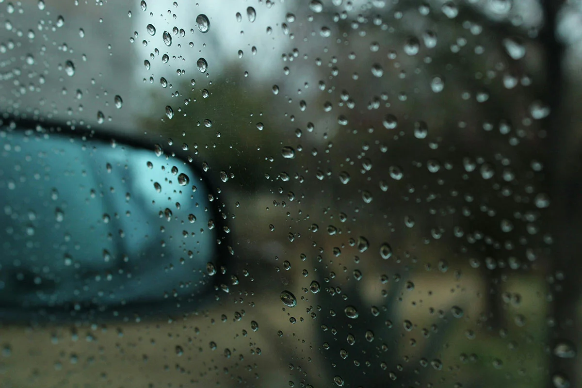 Vairavimas per lietų