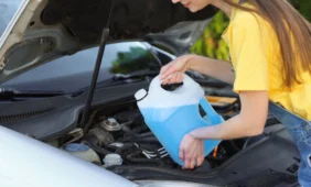 Automobilių skysčių talpos