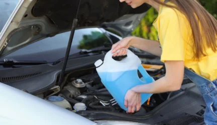 Automobilių skysčių talpos