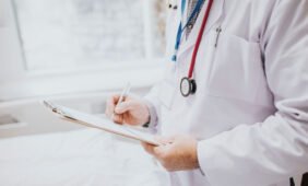 Gastroenterologas. Pilvo pūtimas, rėmuo, nuovargis