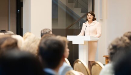Pirmoji ponia Diana Nausėdienė